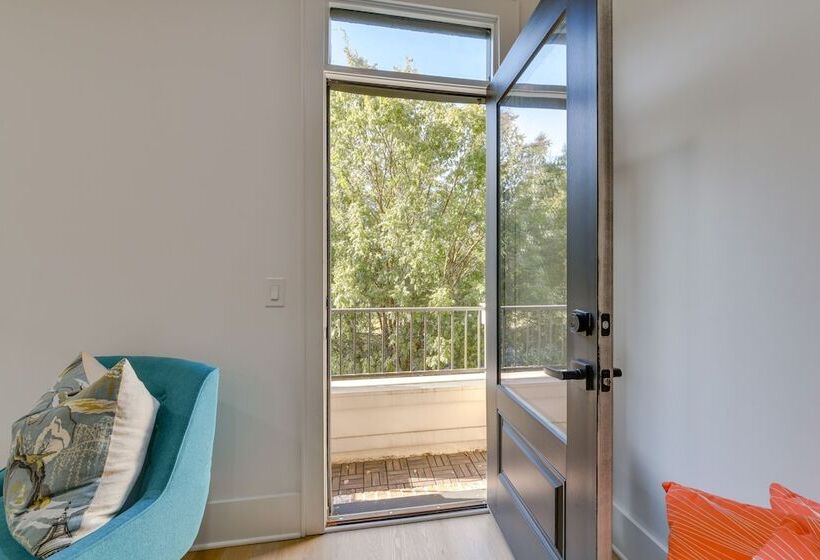 South End Charlotte Townhome < 2 Mi To Uptown!