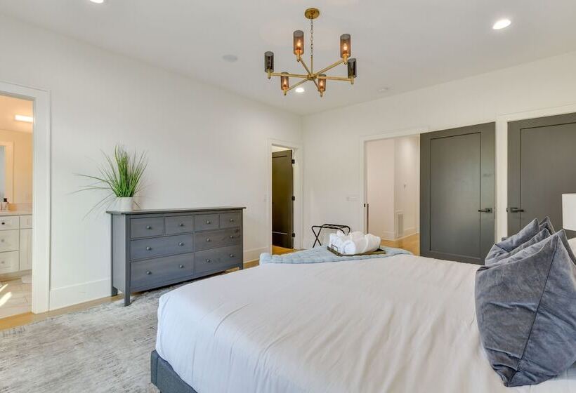 South End Charlotte Townhome < 2 Mi To Uptown!