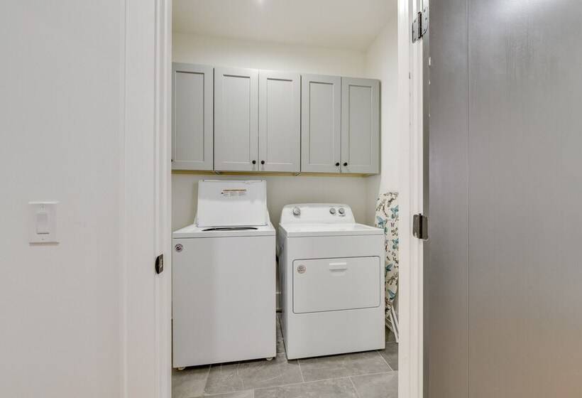South End Charlotte Townhome < 2 Mi To Uptown!