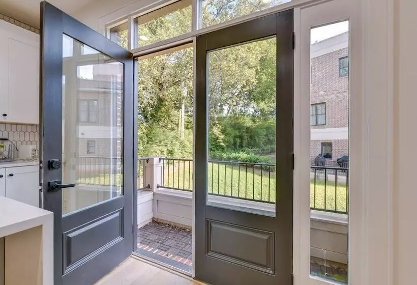 South End Charlotte Townhome < 2 Mi To Uptown!