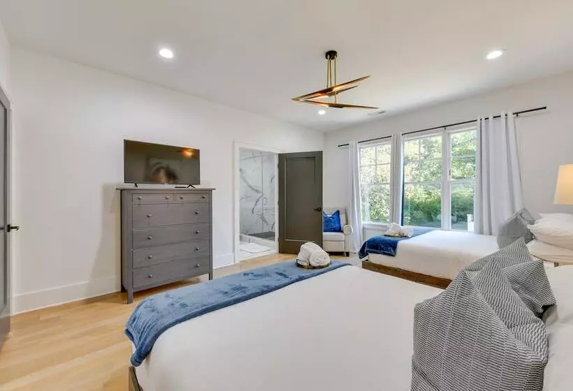 South End Charlotte Townhome < 2 Mi To Uptown!