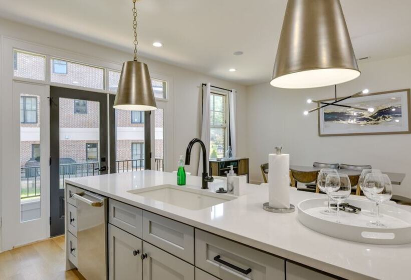 South End Charlotte Townhome < 2 Mi To Uptown!