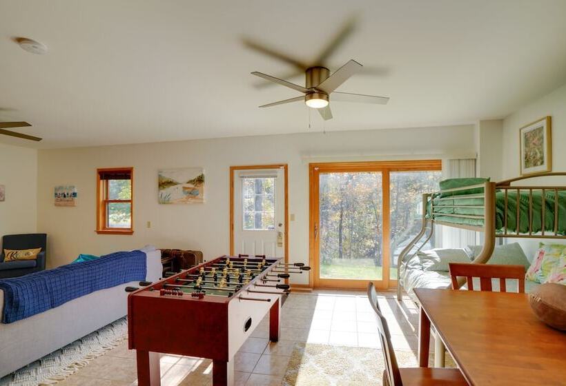 Stunning Athens Home: Mtn Views & Pool Access