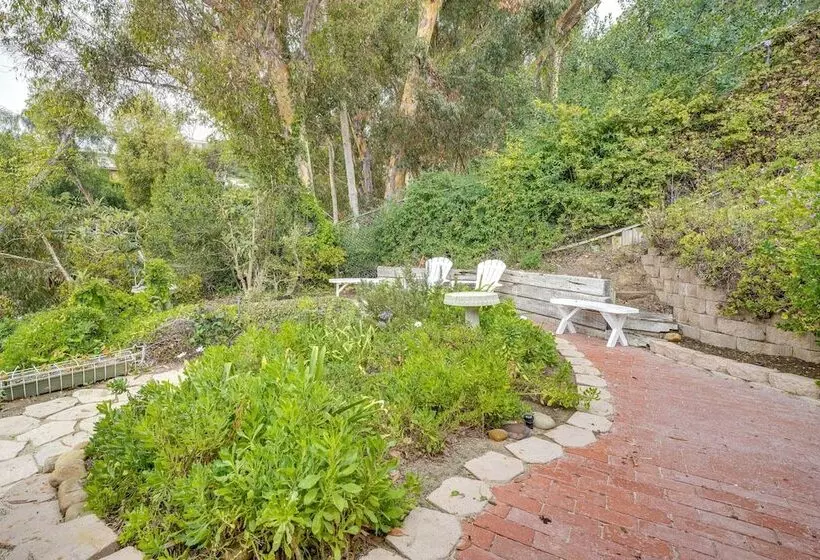 Stunning Ventura Cottage W/ Deck + Ocean View!