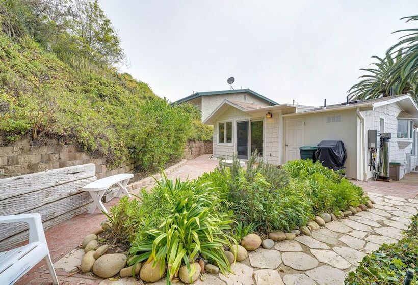 Stunning Ventura Cottage W/ Deck + Ocean View!