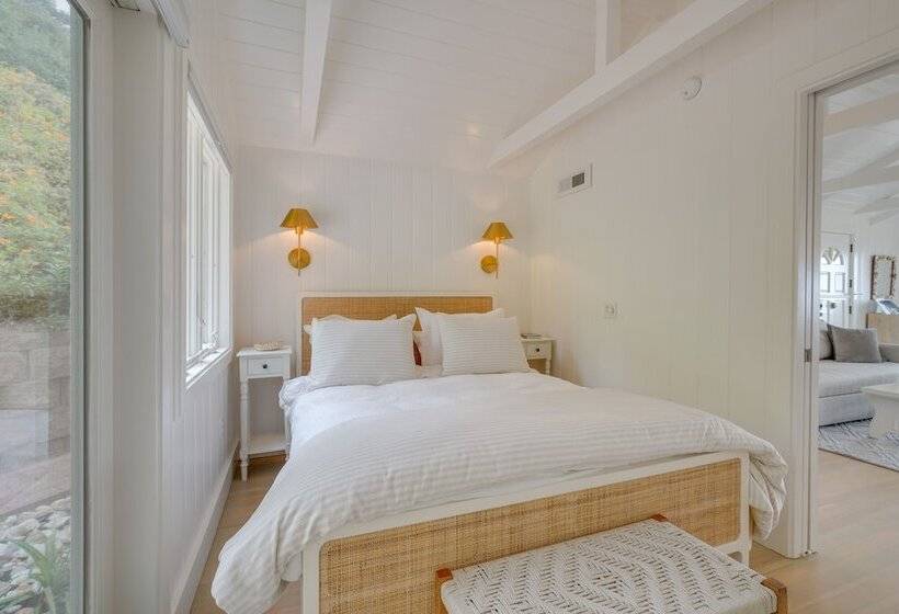 Stunning Ventura Cottage W/ Deck + Ocean View!