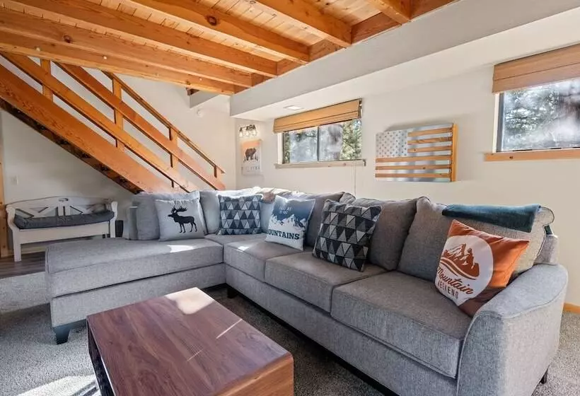 Treehouse On Rainbow