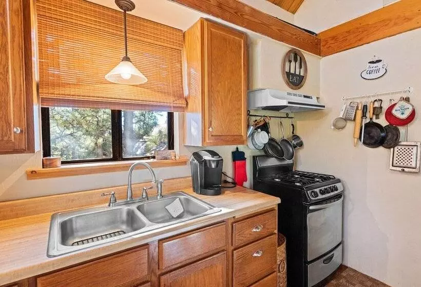 Treehouse On Rainbow