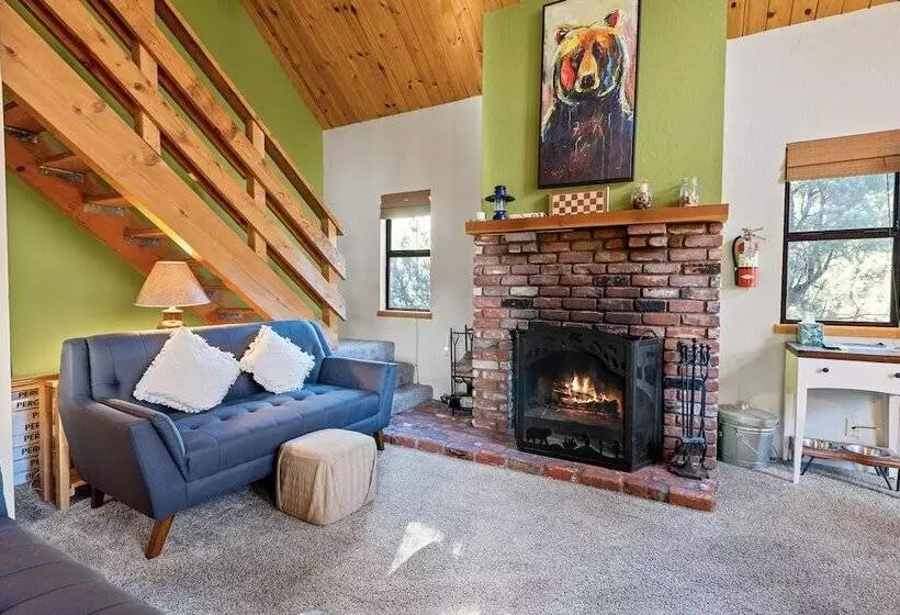 Treehouse On Rainbow