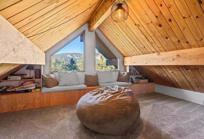 Treehouse On Rainbow