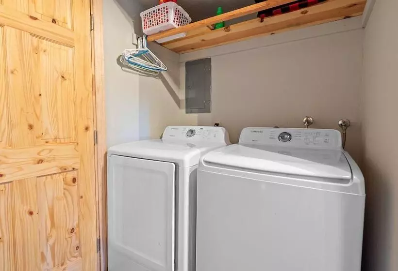 Treehouse On Rainbow