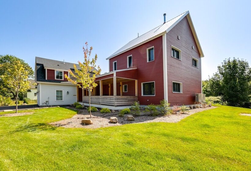 Acadia Home W/ Rooftop Deck Close To Trails!