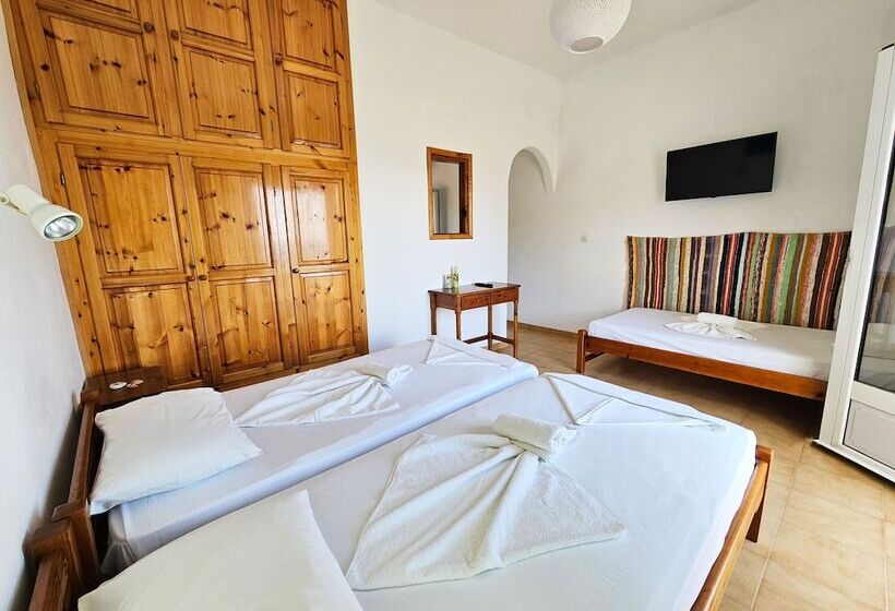 민박 Galini Studios