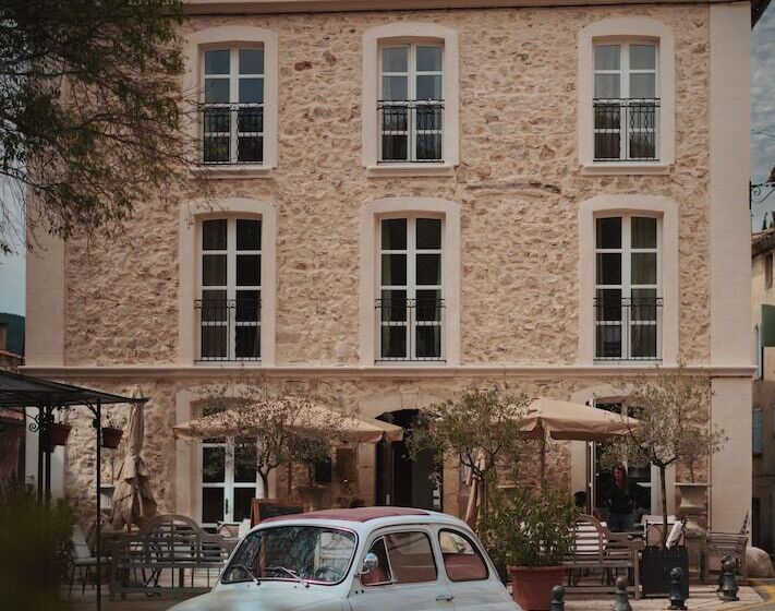 민박 La Maison Bleue