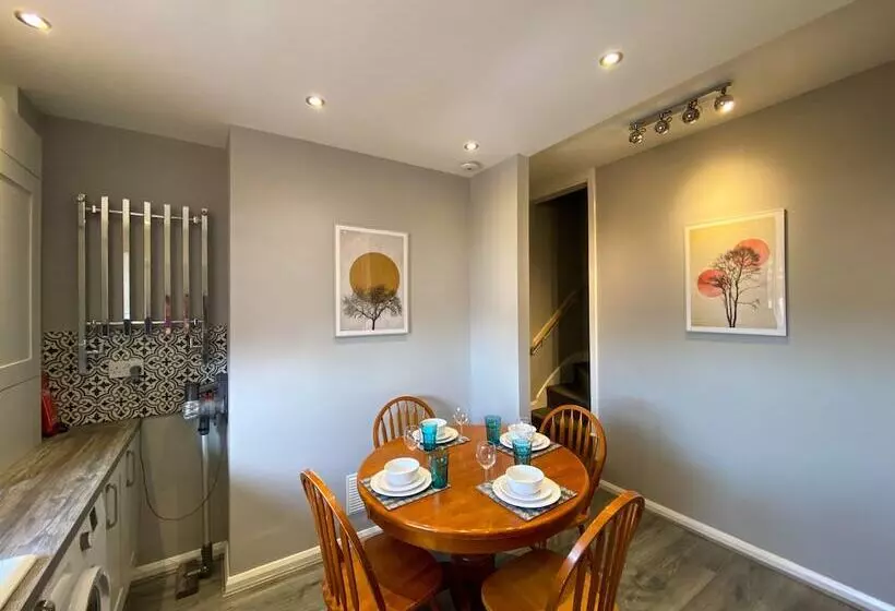 تختخواب و صبحانه Waterloo House
