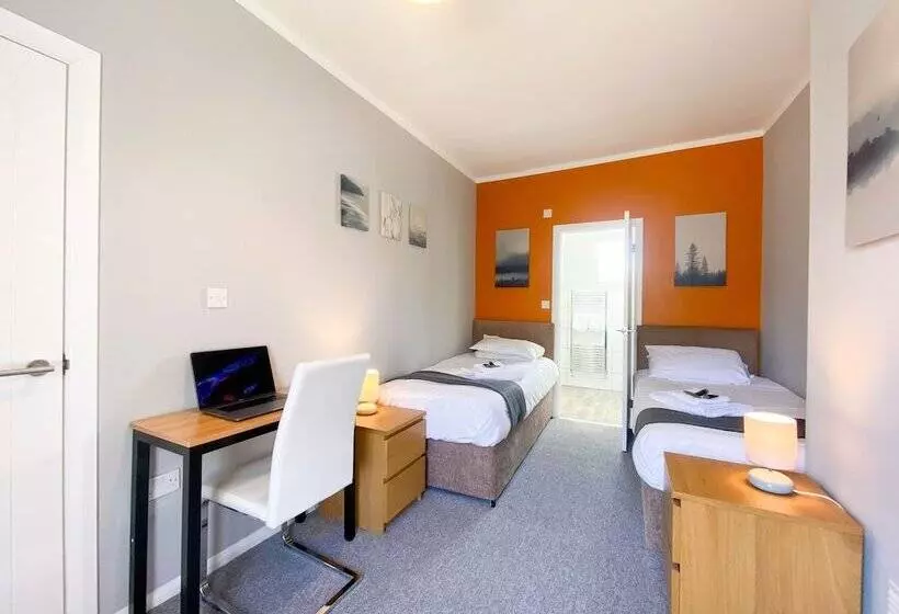 تختخواب و صبحانه Waterloo House