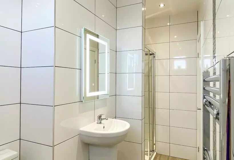 تختخواب و صبحانه Waterloo House