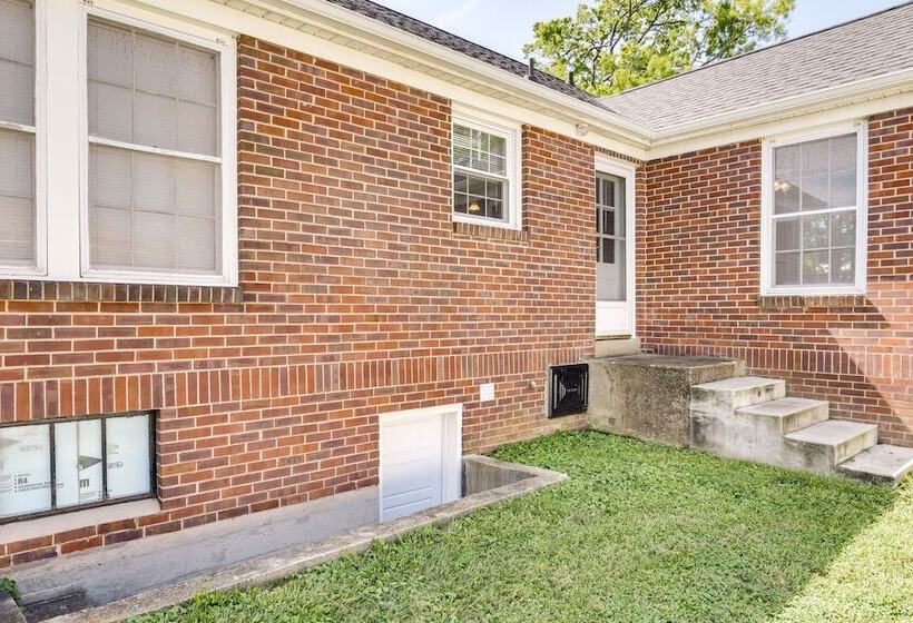 Charming Tullahoma Stay W/ Great Walkable Location