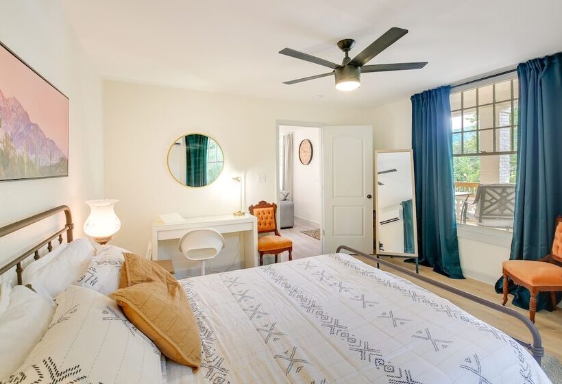 Chic Hot Springs Vacation Rental, Walk To Town!