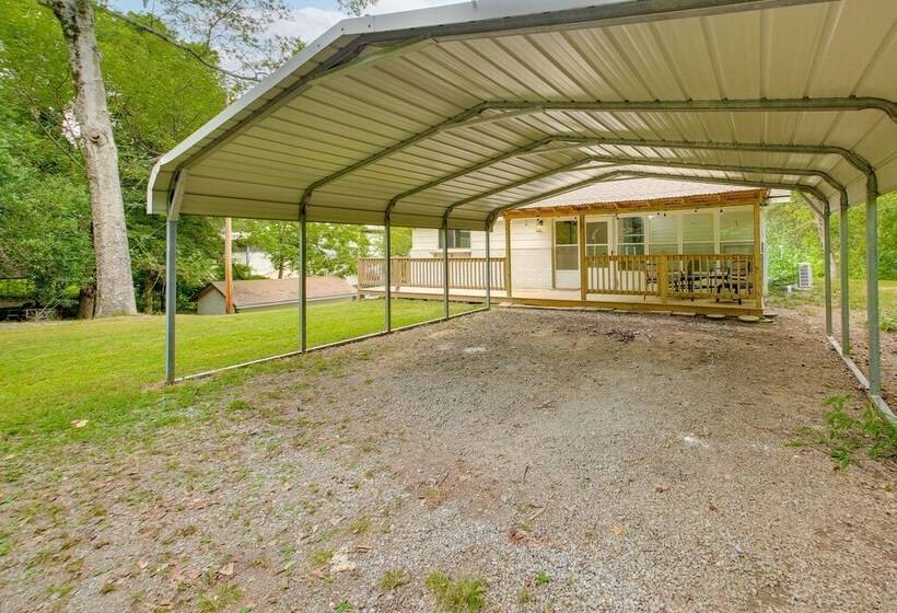 Chic Hot Springs Vacation Rental, Walk To Town!