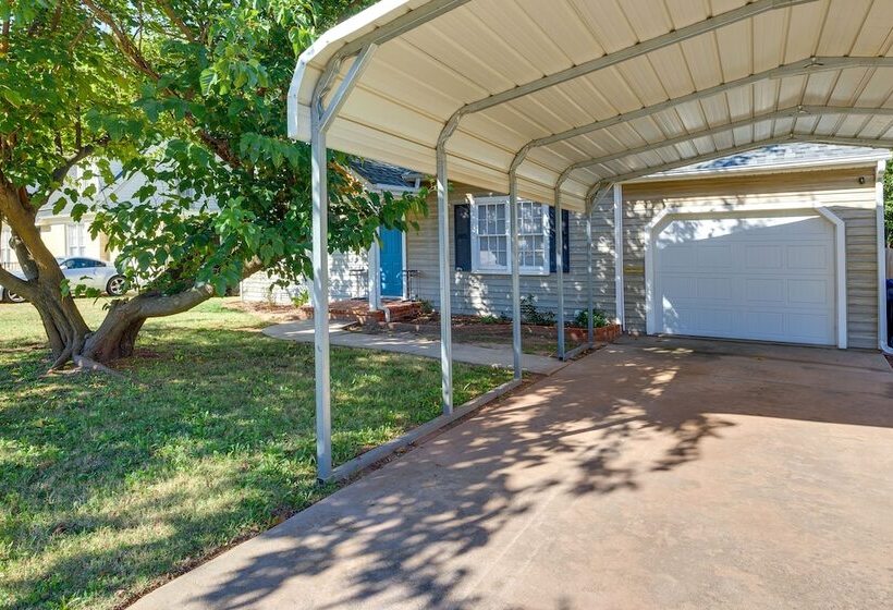 Pet Friendly Oklahoma City Home W/ Patio!