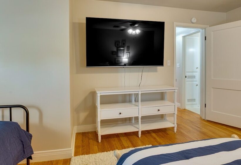 Pet Friendly Oklahoma City Home W/ Patio!