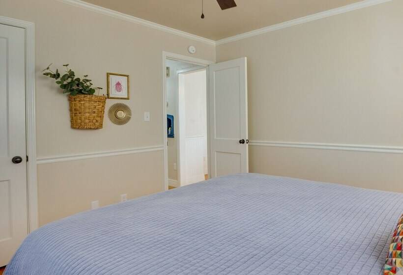 Pet Friendly Oklahoma City Home W/ Patio!