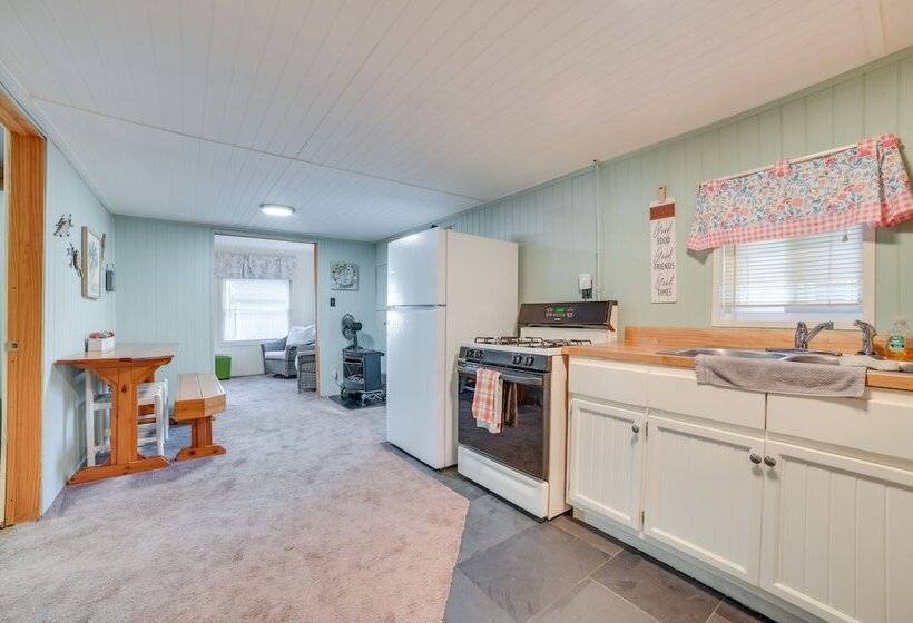 Cozy Otsego Lake Cabin: < 1 Mi To Sandy Beach!