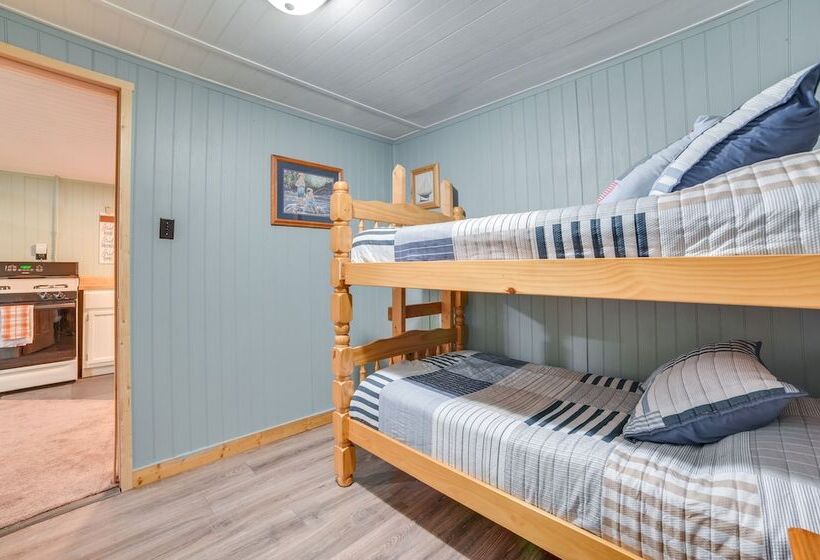 Cozy Otsego Lake Cabin: < 1 Mi To Sandy Beach!