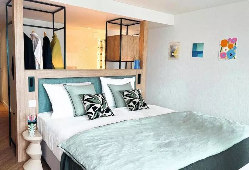 H4 Hotel Wyndham Paris Pleyel Resort