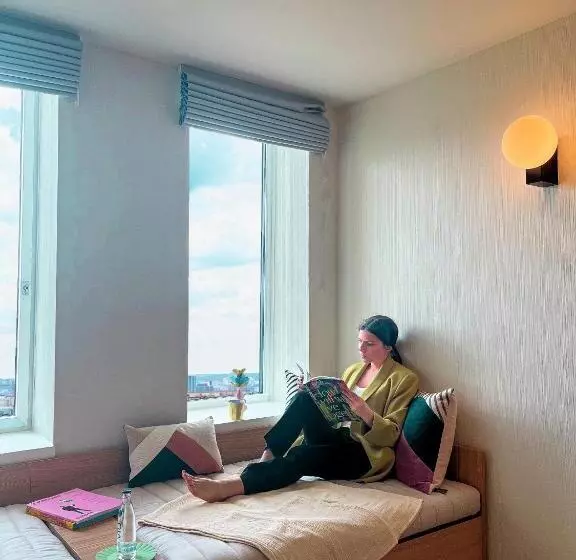 H4 Hotel Wyndham Paris Pleyel Resort