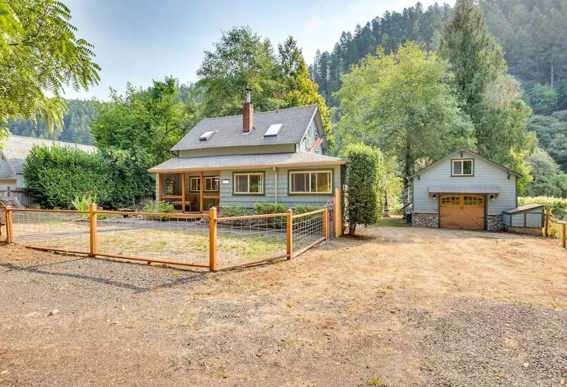 Historic Mapleton Cottage W/ River Views & Hot Tub
