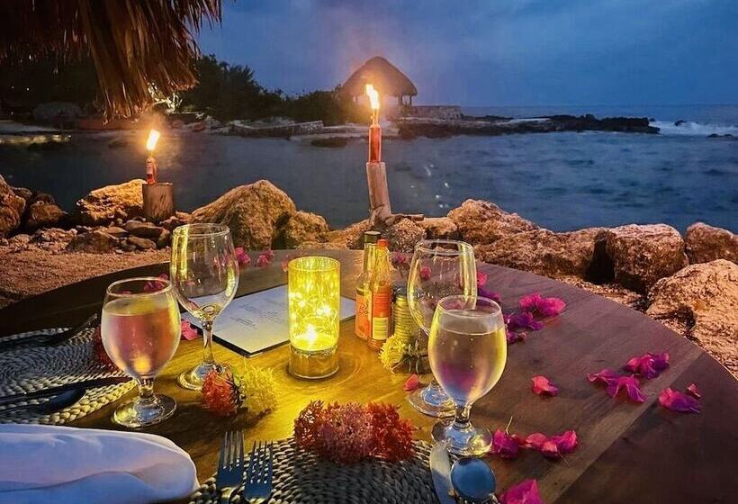 هتل Coral Cove Wellness Resort