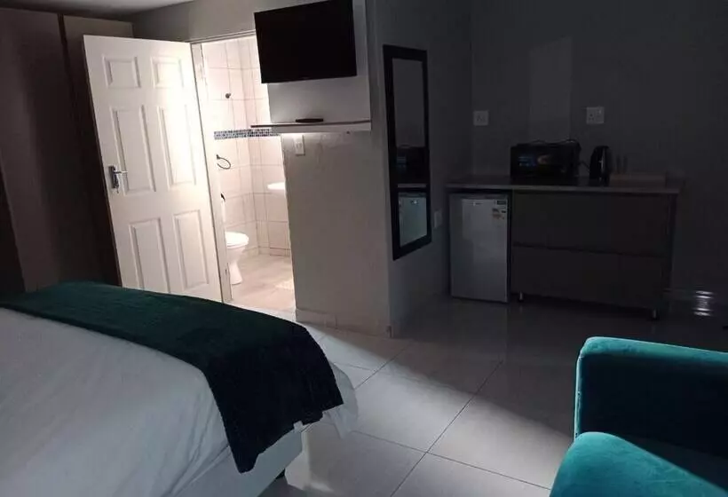 Hotelli Cyc Guest Lodge