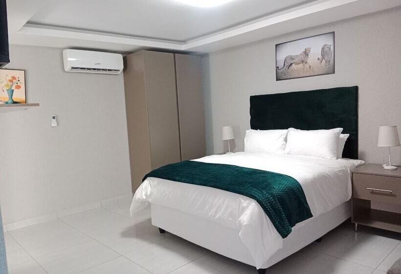 בית מלון כפרי Cyc Guest Lodge