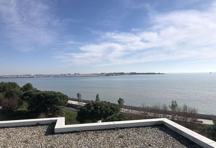 هتل Logis Hôtel Le Rochelois