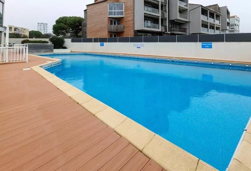 هتل Logis Hôtel Le Rochelois