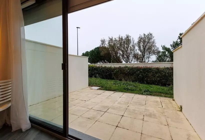 هتل Logis Hôtel Le Rochelois