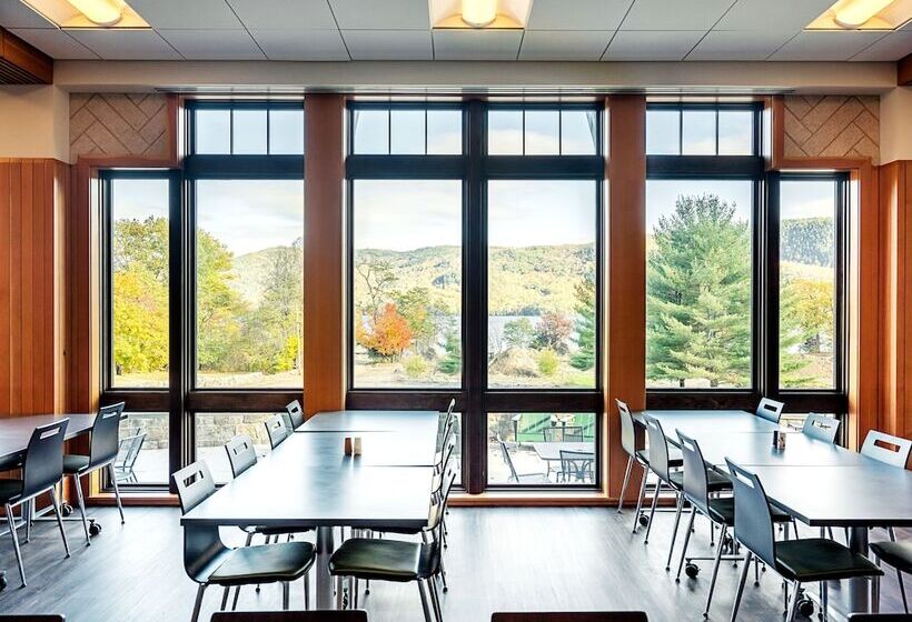 בית מלון כפרי Silver Bay Ymca Inn And Conference Center