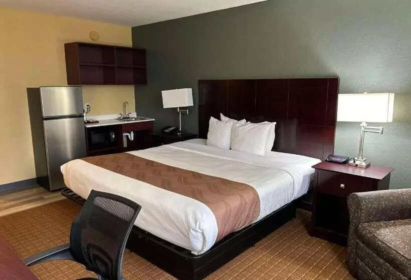 Hotelli Suburban Studios Fort Dodge