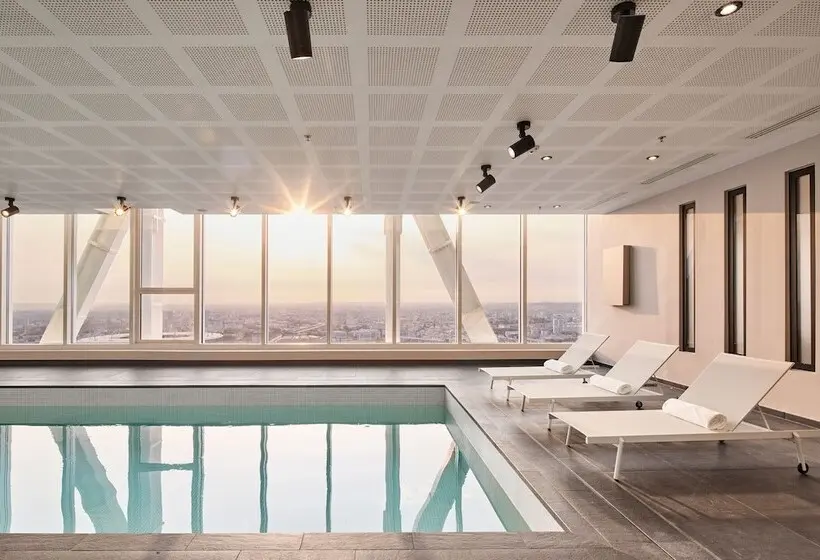 هتل Wyndham Paris Pleyel