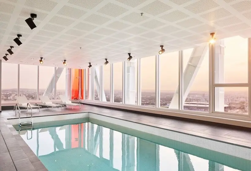 هتل Wyndham Paris Pleyel