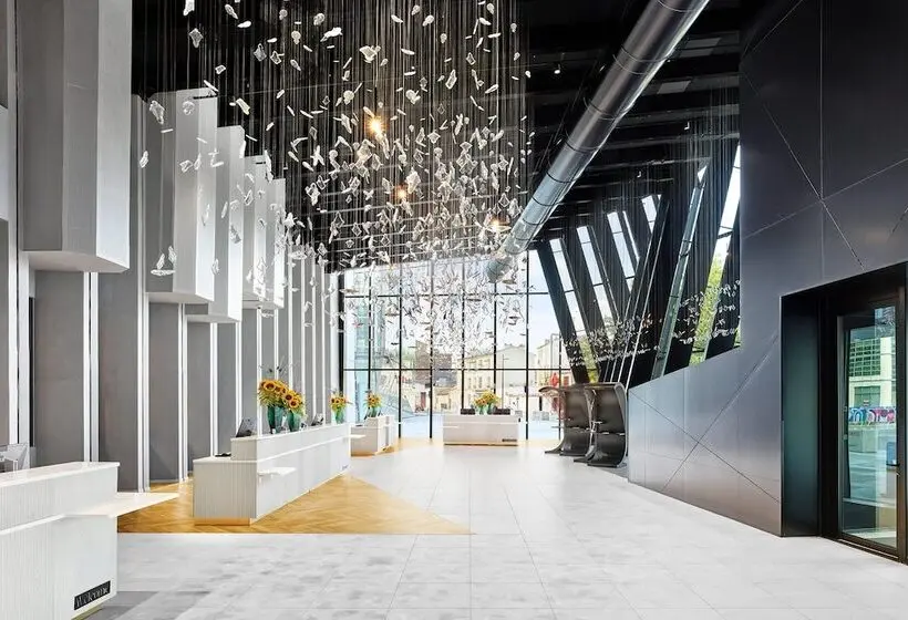 هتل Wyndham Paris Pleyel