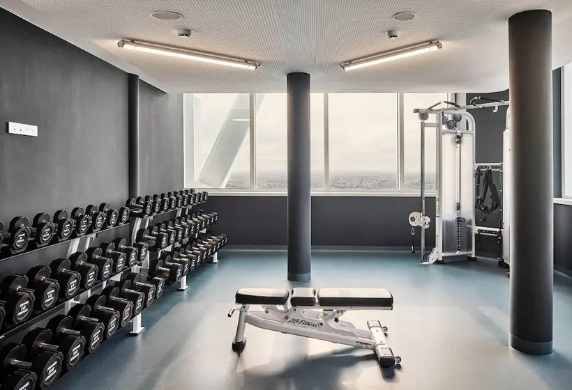 هتل Wyndham Paris Pleyel