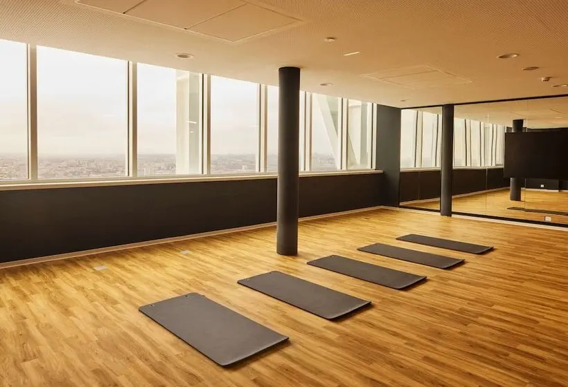 هتل Wyndham Paris Pleyel