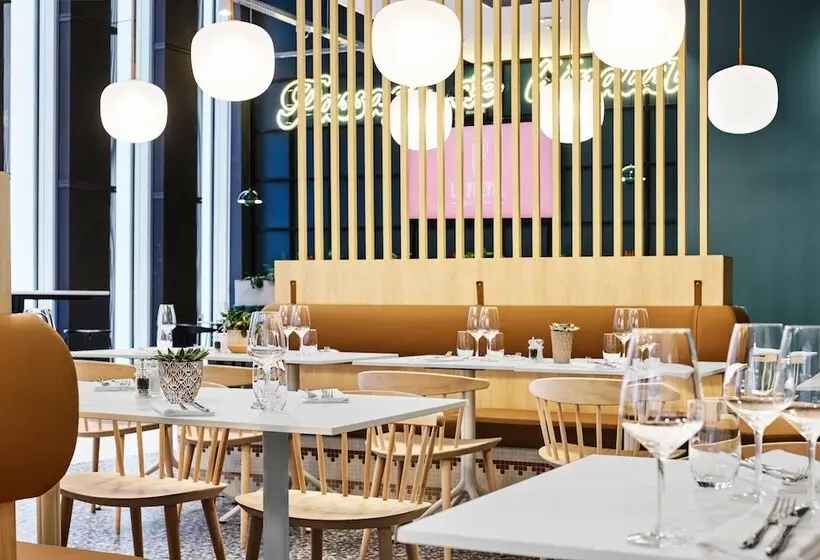 هتل Wyndham Paris Pleyel