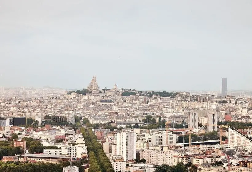 هتل Wyndham Paris Pleyel