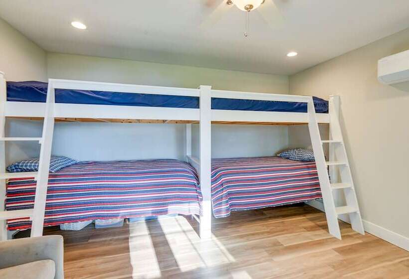 Lakefront Center Ossipee Home W/ Boat Dock!