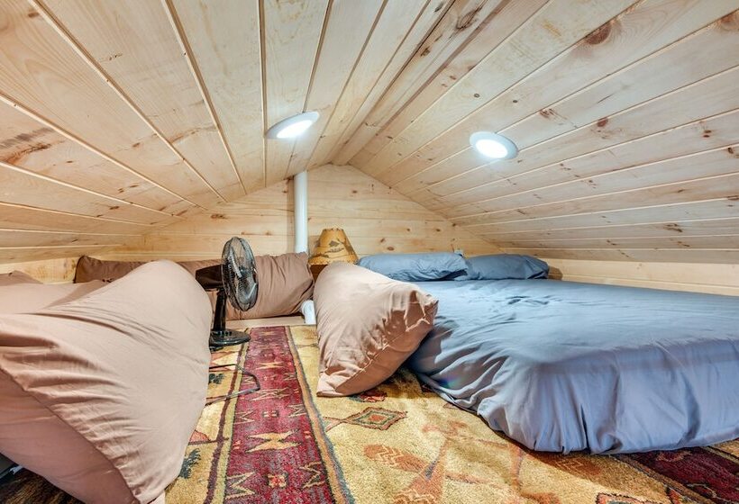 Lakefront Limerick Cottage W/ Private Beach!