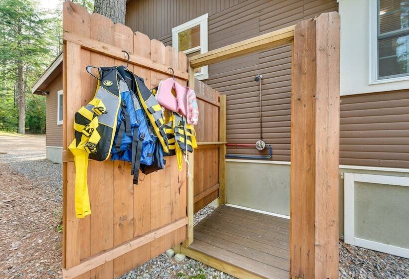 Lakefront Limerick Cottage W/ Private Beach!